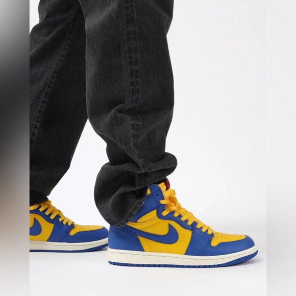 Nike Air Jordan 1 Retro HI OG - Picture 1 of 15